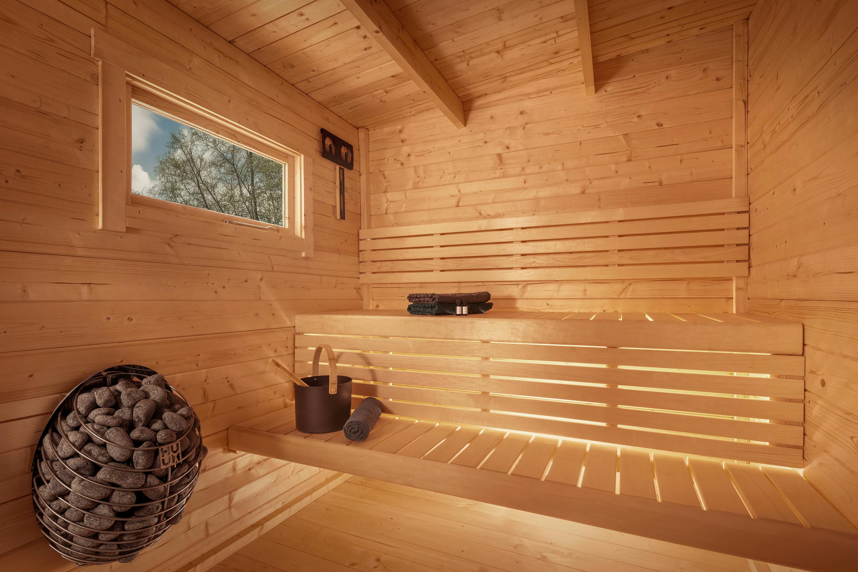Minna 4-6 Person Modern Outdoor Sauna with Panoramic View (4.3m²)